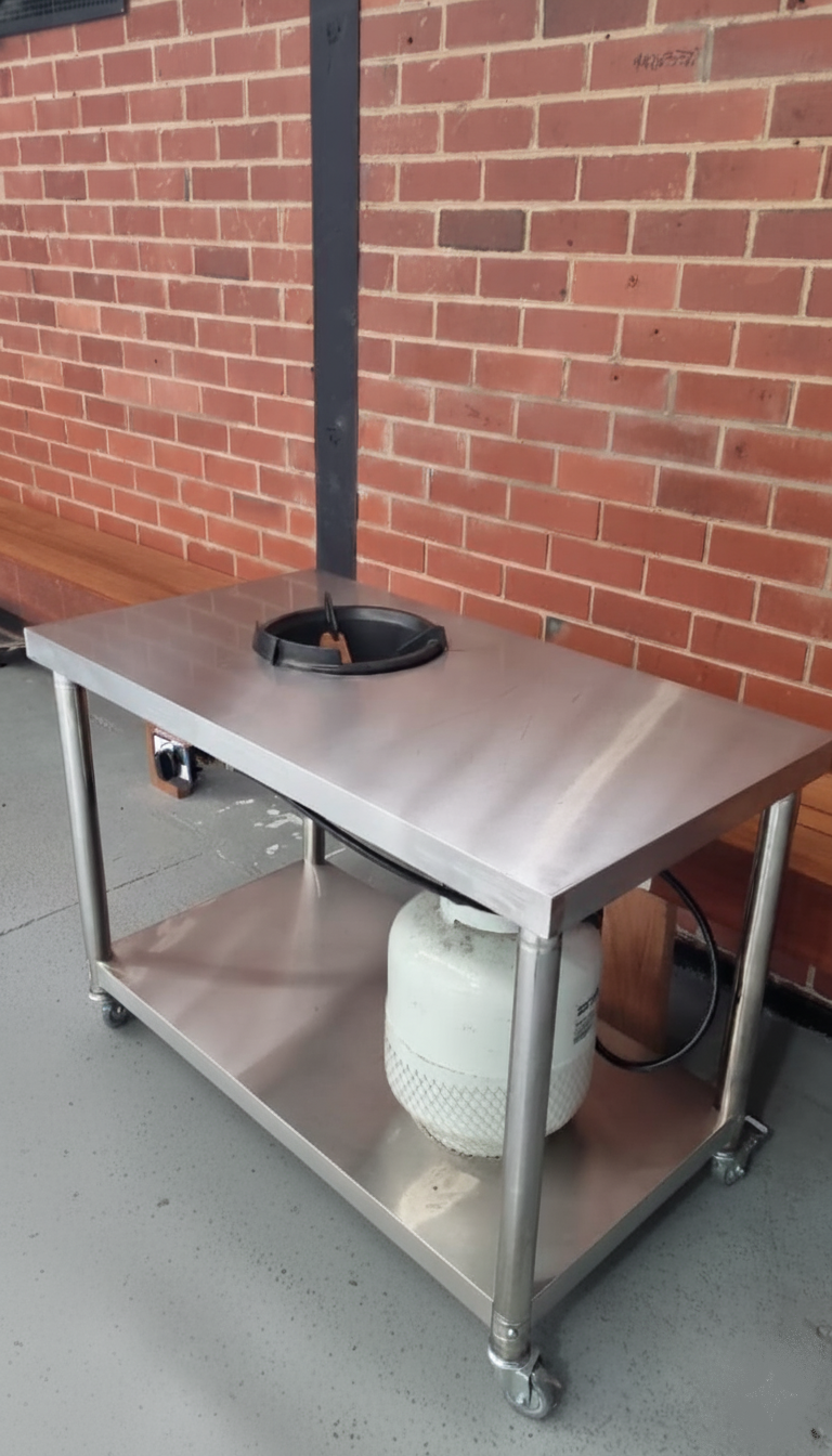 Stainless steel bench and high pressure burner bundle